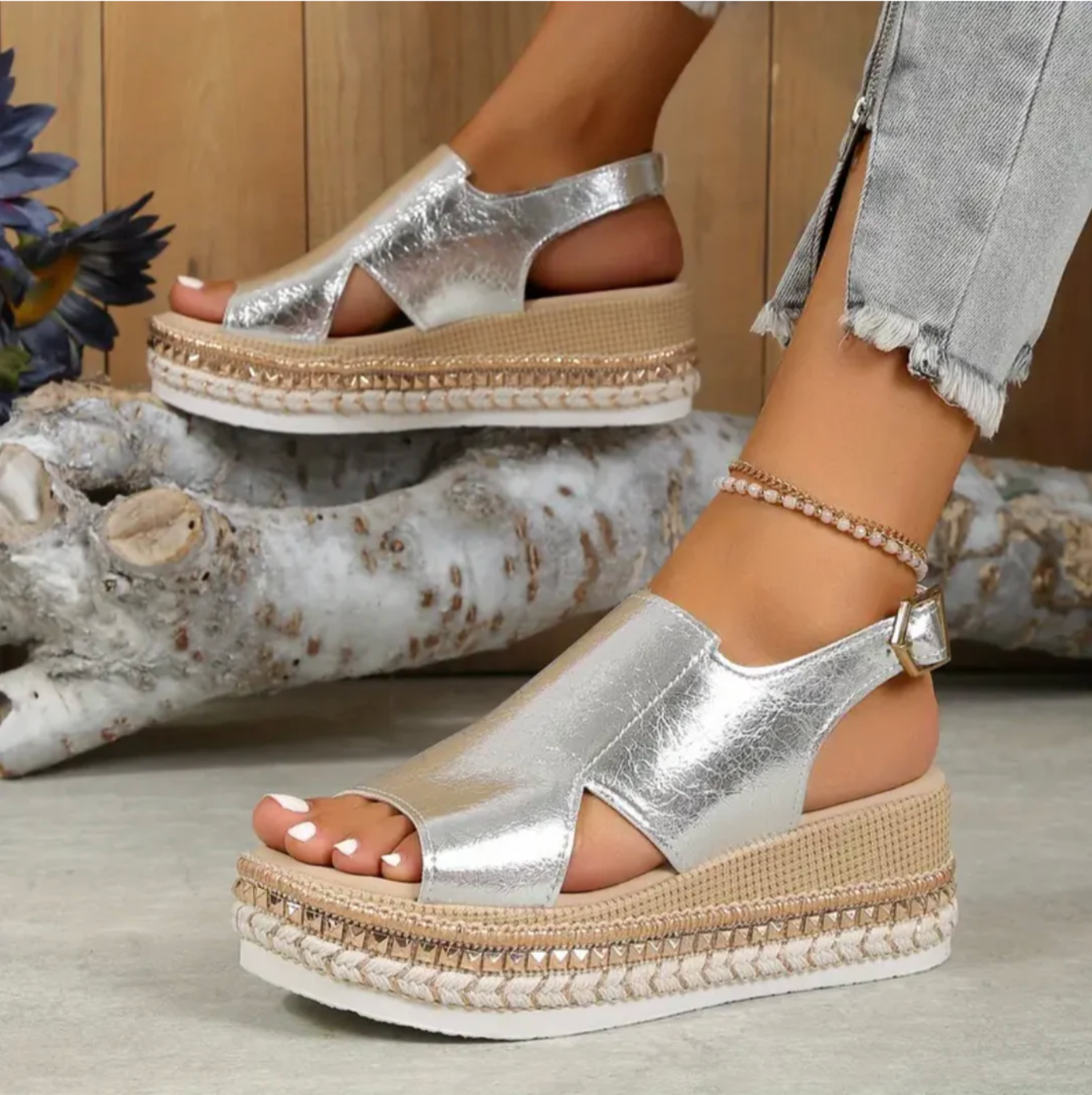 TS | Modern and fashionable general sandals
