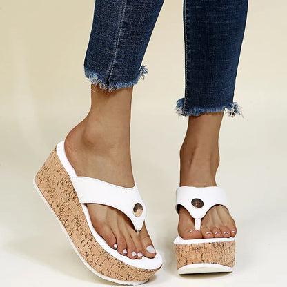 LM | Classic and airy sandals