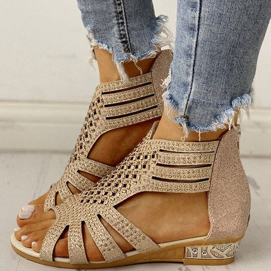 LM | Light and airy sandals
