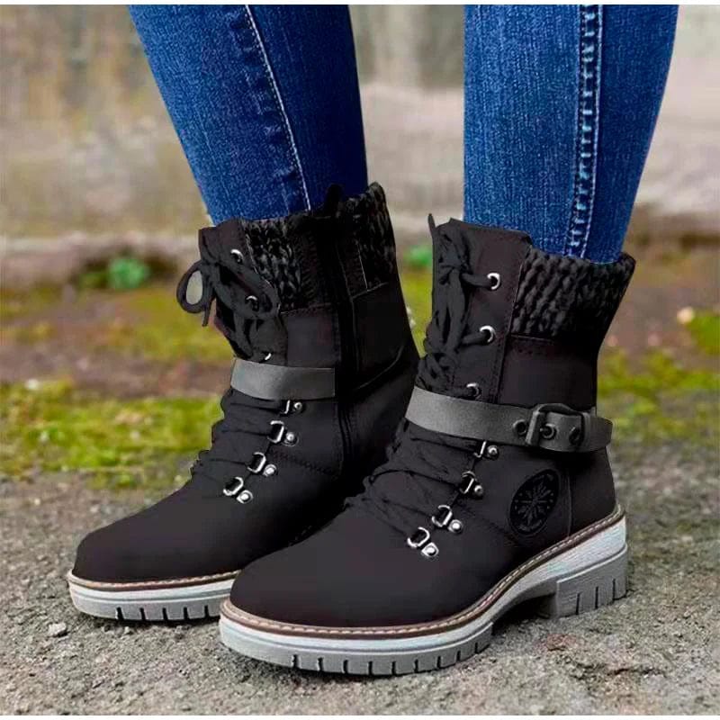 LM | Zipper boots with leather straps and buckles for the ankle