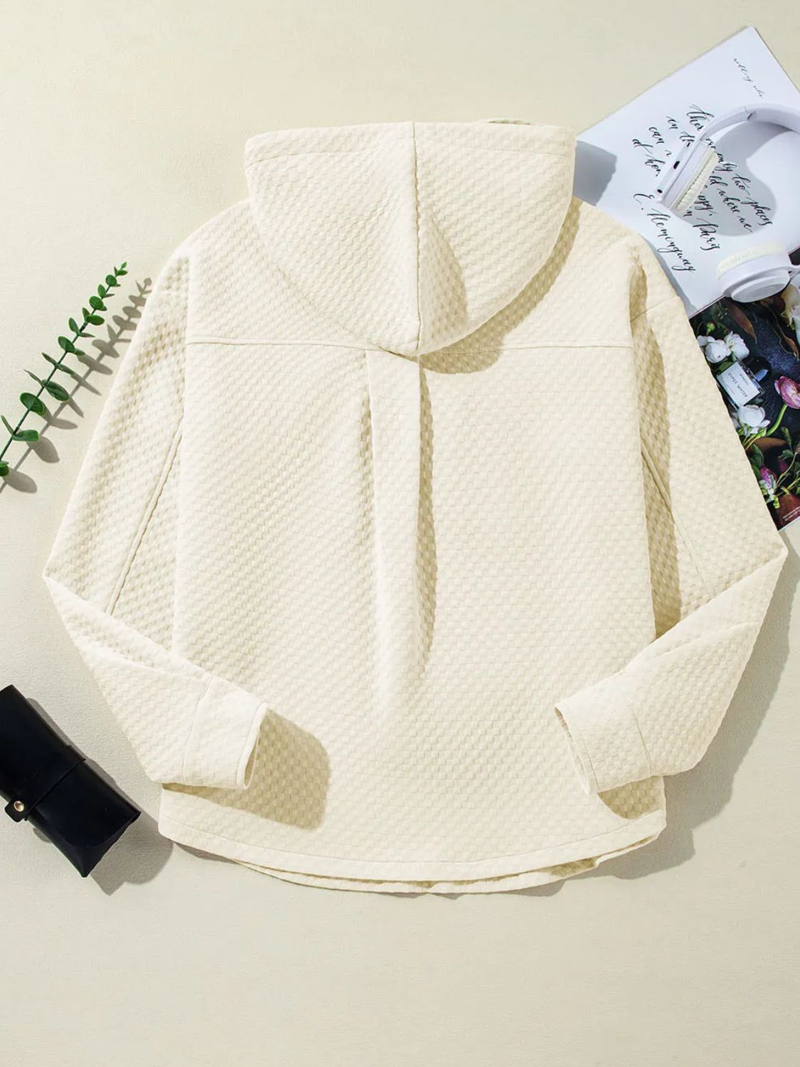 LM | Effortless and stylish winter hoodie
