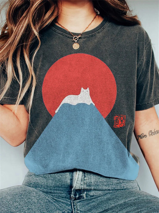 TS | Graphic Cat Mountain T-Shirt