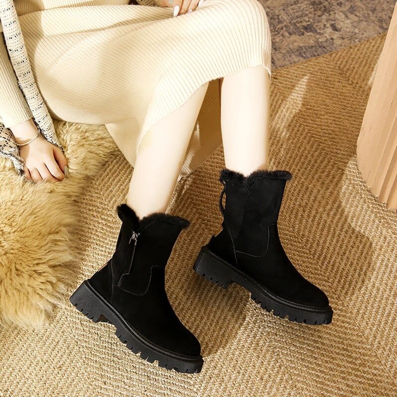 LM | Fashionable boots for women