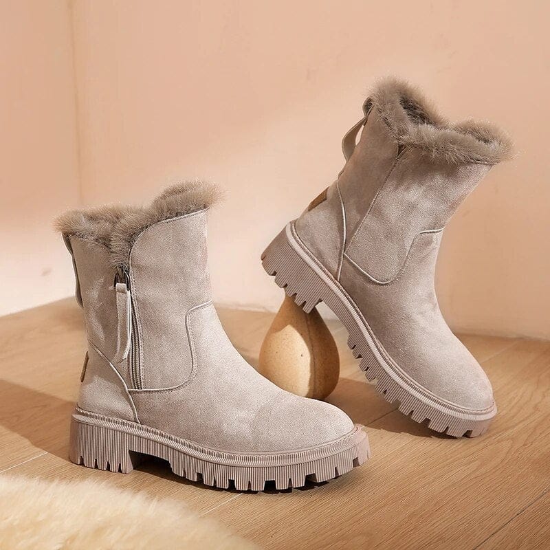 LM | Fashionable boots for women