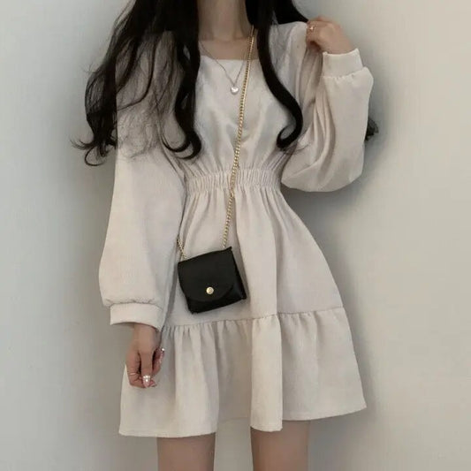 LM | High-waisted mini dress for women with a square collar.