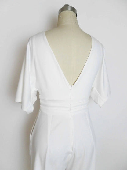 LM | Elegant V-neck jumpsuit