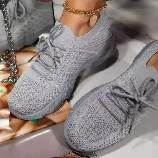 LM | Stylish, modern, chunky sneakers