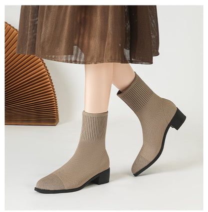 LM | Non-slip knitted boots with rubber sole 2024