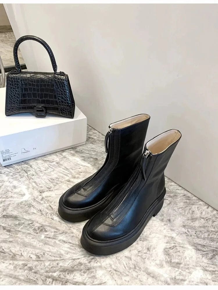 LM | Leather ankle boots