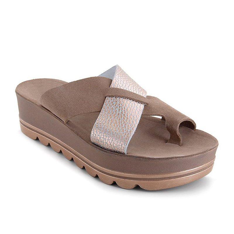 TS | Stylish platform sandals with crossed straps